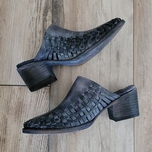 Freebird by Steven Distressed Leather Mules 6 NEW